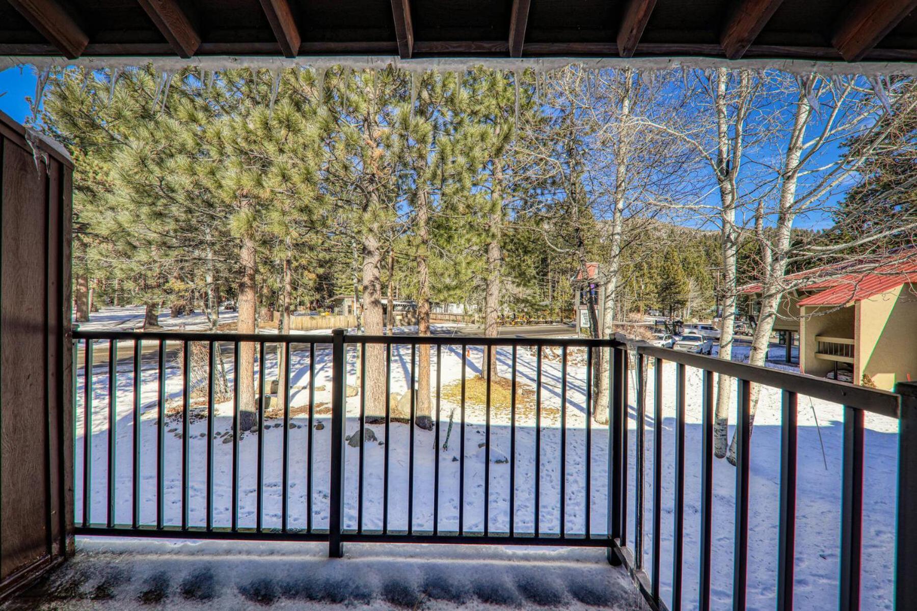 Cozy Studio W/Kitchenette And Balcony #212 At Donner Lake Village Truckee Exterior photo