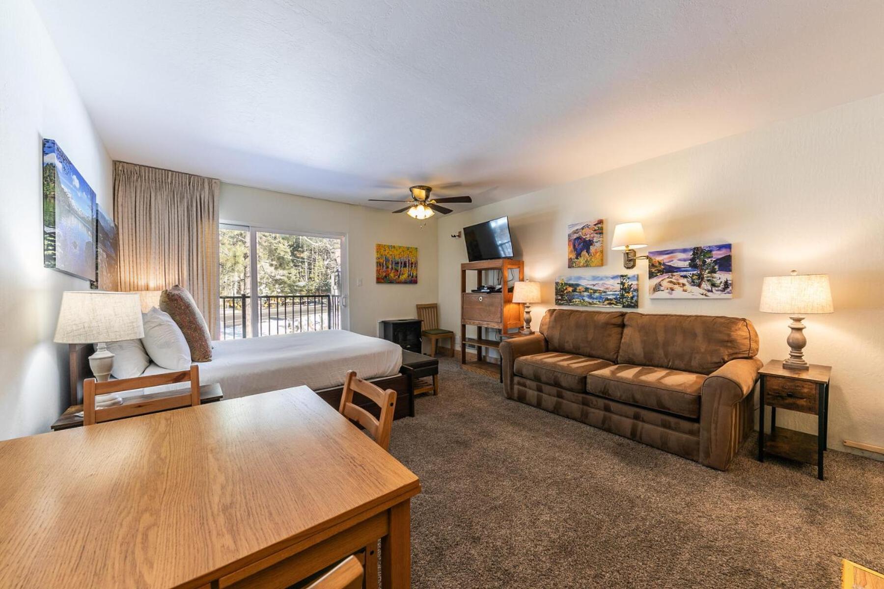 Cozy Studio W/Kitchenette And Balcony #212 At Donner Lake Village Truckee Exterior photo